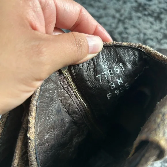 Frye Deborah Studded Boots Size 8 Distressed EUC - Picture 3 of 13